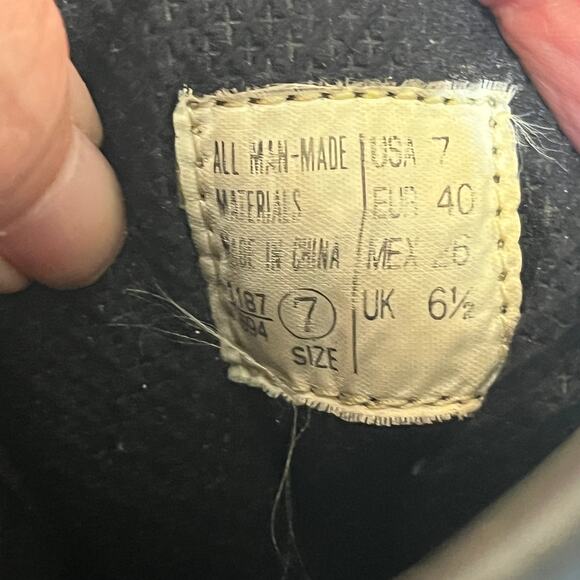 VTG Rugged Outdoors Boots Black Faux Leather Lace Up Grunge Gothic Combat Work 7 - Picture 7 of 9